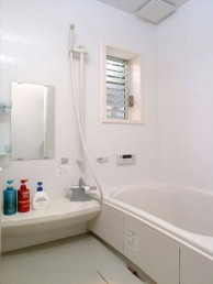 白を基調に明るくシンプルに 白を基調に明るくシンプルに